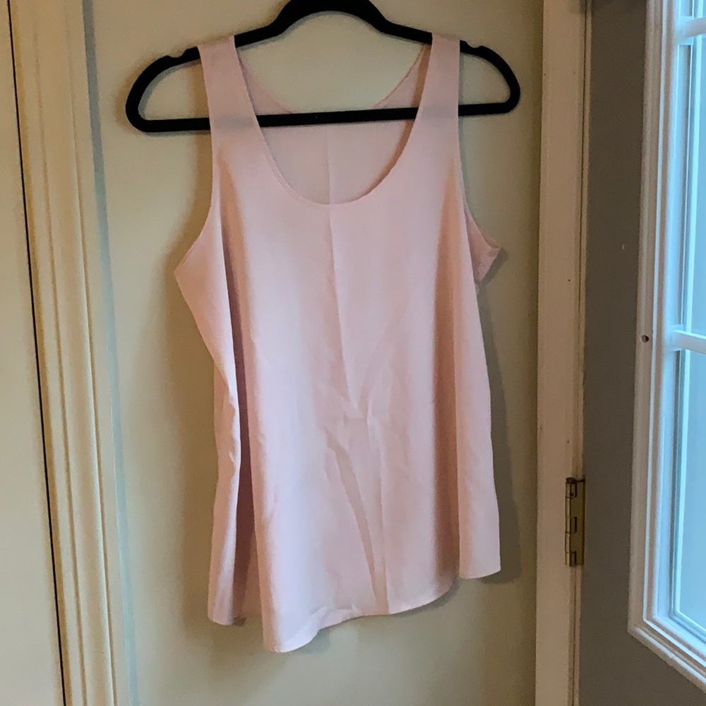 Light Pink Flowy Tank Top L